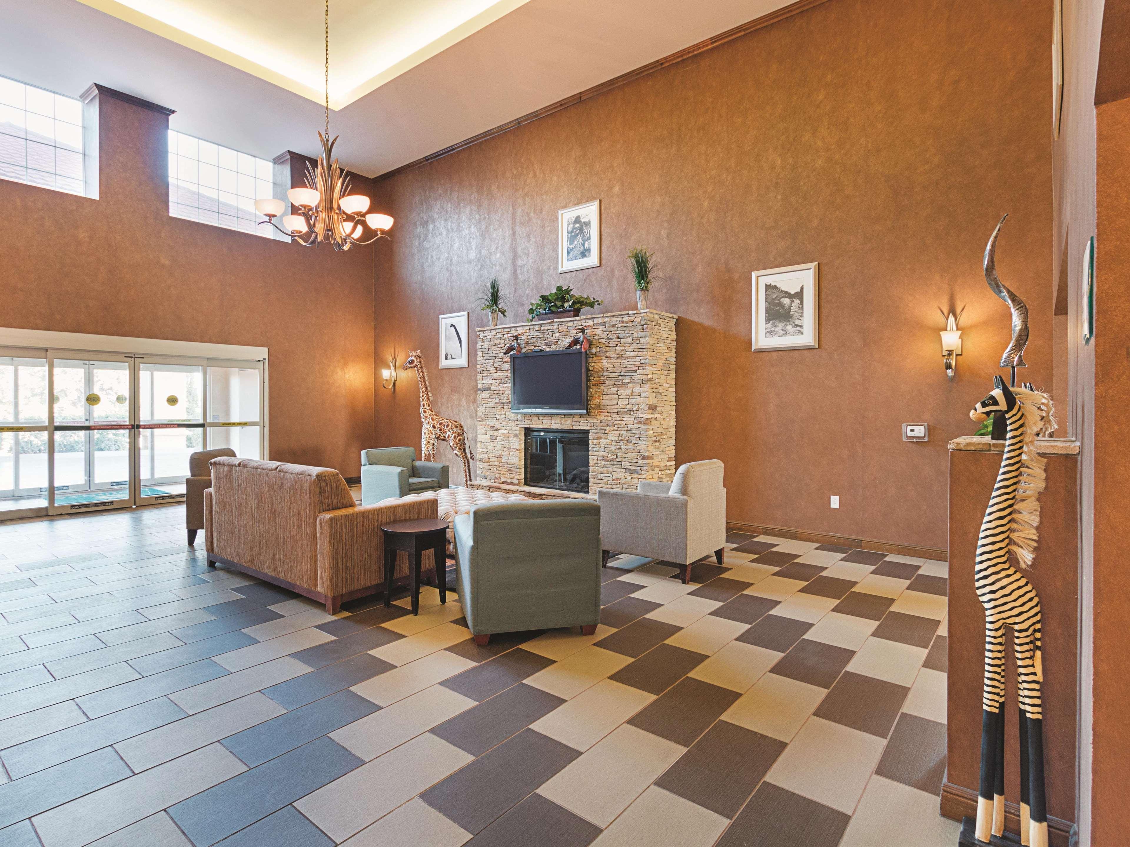 מלון La Quinta By Wyndham גלן רוז מראה חיצוני תמונה